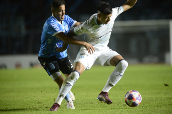 Santa Fe, Argentina.- In the photos taken on May 16, 2023, Atlético Tucumán and Estudiantes de Río Cuarto, from the First National, met in Santa Fe in a match valid for the 32nd final of the Argentine Cup. Estudiantes de Río Cuarto, beat Atlético Tucumán 3-1 and went to the 16th round of the Argentine Cup. Now, it will be measured in the next instance with the winner of Banfield and Argentino de Merlo.