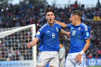 Mendoza, Argentina.- En las fotos tomadas el 21 de mayo del 2023, durante el partido entre Italia y Brasil en el estadio Malvinas Argentinas de Mendoza cerrando la segunda jornada del Mundial Sub-20. Italia ganó 3-2 ante Brasil y lidera el Grupo D. Brasil buscará recuperarse cuando enfrente en la próxima fecha a la debutante República Dominicana. Por su parte, Italia buscará la clasificación en su próximo partido ante su similar de Nigeria.