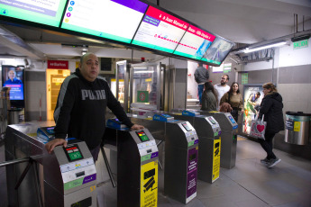 Buenos Aires, Argentina.- In the photos taken on May 9, 2023, a new bus stoppage takes place in the Buenos Aires Metropolitan Area (AMBA) due to the attack on a bus driver from line 440 during the early hours of Tuesday in the Buenos Aires town of Grand Bourg. Lines 440, 315 and 740 confirmed the strike for an indefinite period.