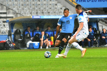 La Plata, Argentina.- In the photos taken on May 25, 2023, during the match between Uruguay and England for the second date of Group E of the Under 20 World Cup, at the La Plata Stadium. The Uruguayan team was defeated by England 2 by 3. With this victory, England finished signing their qualification for the round of 16.