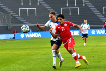 La Plata, Argentina.- In the photos taken on May 22, 2023, during the match between England and Tunisia in the Sub20 World Cup in Argentina at the Único Diego Maradona stadium in La Plata. With a header from striker Dane Scarlett, European champions England beat Tunisia 1-0. England, seeks its second world tournament after the one obtained in 2017, for which it leads Group E with three points.