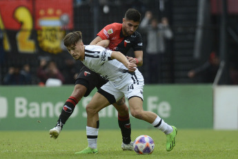 Santa Fe, Argentina.- In the photos taken on May 29, 2023, during the match between Colón and Central Córdoba for a new date of the Argentine Professional League. Colón equalized against C. Córdoba 2-2 at home. Now, Colón will face San Lorenzo that has just lost against Barracas.