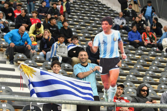 La Plata, Argentina.- En las fotos tomadas el 25 de mayo del 2023, durante el partido entre Uruguay e Inglaterra por la segunda fecha del Grupo E del Mundial Sub 20, en el Estadio La Plata. La selección uruguaya cayó derrotada ante Inglaterra 2 por 3. Con esta victoria Inglaterra terminó de firmar su clasificación a octavos de final.