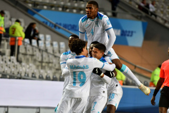 La Plata, Argentina.- En las fotos tomadas el 28 de mayo del 2023, durante el partido entre Francia y Honduras en el estadio Diego Armando Maradona de La Plata. Francia derrotó 3-1 a Honduras, pero le faltó un gol para clasificar a octavos como uno de los mejores terceros. Con la derrota, los centroamericanos también quedaron eliminados en el Grupo F.