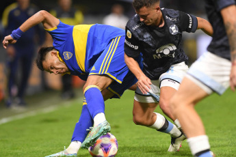 Buenos Aires, Argentina.- En las fotos tomadas el 14 de mayo del 2023, durante el partido entre Boca Juniors y Belgrano por la fecha 16 de la Liga Profesional Argentina en La Bombonera. Boca venció 2-0 a Belgrano y logró su objetivo de reponerse de la caída ante River por 1-0 en el Superclásico. El Xeneize sumó de a tres pese a estar lejos de la cima.