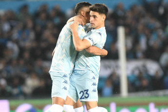 Buenos Aires, Argentina.- In the photos taken on May 8, 2023, during the match between Racing and Talleres de Córdoba in a match for the fifteenth round of the Professional Football League (LPF) tournament at the Presidente Perón Stadium. Racing was defeated at home by 4-2 against Talleres, which was in fourth place in the contest.