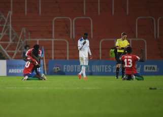 Mendoza, Argentina.- In the photos taken on May 22, 2023, during the match between Gambia and Honduras in the Argentina Under 20 World Cup at the Malvinas Argentinas stadium in Mendoza. The Gambia Under 20 World Cup football team, with a brace from Adama Bojang, defeated Honduras 2-1 on Monday, which was physically outmatched on the first day of Group F of the 2023 U-20 World Cup in Argentina.