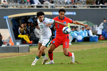 La Plata, Argentina.- En las fotos tomadas el 28 de mayo del 2023, durante el partido entre Irak e Inglaterra por la Jornada 3 de la Fase de Grupos del Mundial Sub-20 en el estadio Diego Armando Maradona. Irak e Inglaterra igualaron 0-0, consolidando a los ingleses como líderes (con 7 puntos), mientras que los iraquíes quedaron eliminados.