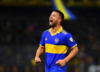 Buenos Aires, Argentina.- En las fotos tomadas el 6 de junio del 2023, durante el partido entre Boca Juniors y Colo-Colo por la jornada 5 el Grupo F disputado en el estadio la Bombonera. Boca, clasificó a los octavos de final de la Copa Libertadores 2023 al derrotar al Colo Colo por 1-0, con gol de Marcelo Weigandt (55).