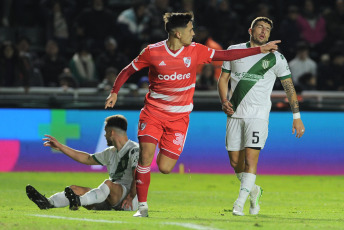 Buenos Aires, Argentina.- In the photos taken on June 12, 2023, during the match between River and Banfield for matchday 20 of the Argentine Professional League at the Florencio Solá Stadium. River beat Banfield 4-1 as a visitor. For Banfield the goal was scored by Milton Giménez (at 40 minutes). For River, the goals were scored by Lucas Beltrán (at 6, 48 minutes), Pablo Solari (at 21 minutes) and Salomón Rondón (at 94 minutes). On the next date, River will face the Institute, while Banfield will have Belgrano as a rival.