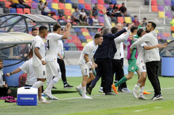 Santiago del Estero, Argentina.- In the photos taken on June 1, 2023, during the match between Uruguay and Gambia for the round of 16 of the U-20 World Cup at the Madre de Ciudades stadium in Santiago del Estero (north). Uruguay beat Gambia 1-0 with Anderson Duarte's goal (65) and advanced to the quarterfinals of the ecumenical tournament, where they will face the United States.