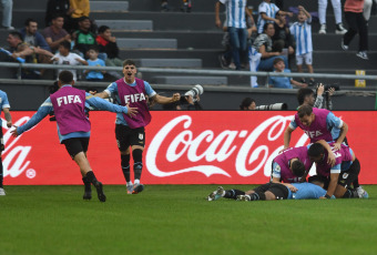 La Plata, Argentina.- In the photos taken on June 8, 2023, during the match between Uruguay and Israel at the Estadio Único Diego Armando Maradona. The Uruguayan team qualified this Thursday for the final of the U-20 World Cup after beating Israel 1-0 with a goal from Anderson Duarte. The Uruguayan National Team will face Italy in the final.