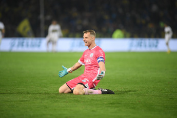 Mendoza, Argentina.- En las fotos tomadas el 22 de junio del 2023, durante el partido entre Boca Juniors y Godoy Cruz por la fecha 21 del torneo de la Liga Profesional en el estadio Malvinas Argentinas, de Mendoza. Godoy Cruz logró un histórico triunfo por 4 a 0 ante Boca Juniors, que deambula en mitad de tabla de la Liga Profesional. El elenco que dirige Jorge Almirón sumó su tercer partido sin victorias como visitante.