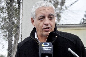 Jujuy, Argentina.- En las fotos tomadas el 21 de junio del 2023, el secretario de Derechos Humanos de la Nación, Horacio Pietragalla (foto), llegó al penal del barrio Alto Comedero, en el sur de la capital jujeña, donde permanecen aún 53 personas detenidas según el reporte oficial. Son parte de los manifestantes que protagonizaron la violenta jornada del martes 20 de junio.