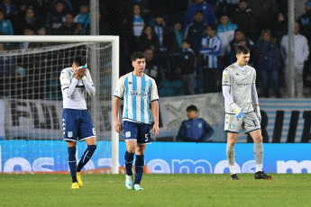 Buenos Aires, Argentina.- In the photos taken on June 22, 2023, during the match between Racing and Barracas Central in the Cilindro de Avellaneda, for the 21st. day of the Professional Football League. Racing and Barracas Central tied. The “Academia” goal was scored by Aníbal Moreno 20 minutes into the first stage, while Francisco Álvarez equalized for “Guapo” at 40 minutes of the second half.