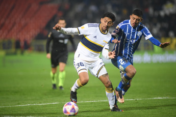 Mendoza, Argentina.- In the photos taken on June 22, 2023, during the match between Boca Juniors and Godoy Cruz for date 21 of the Professional League tournament at the Malvinas Argentinas stadium, in Mendoza. Godoy Cruz achieved a historic 4-0 victory against Boca Juniors, who wanders in the middle of the Professional League table. The cast directed by Jorge Almirón added their third game without victories as a visitor.