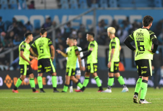 Buenos Aires, Argentina.- En las fotos tomadas el 22 de junio del 2023, durante el partido entre Racing y Barracas Central en el Cilindro de Avellaneda, por la 21era. jornada de la Liga Profesional de Fútbol. Racing y Barracas Central empataron. El gol de la “Academia” lo anotó Aníbal Moreno a los 20 minutos de la primera etapa, mientras que para el “Guapo” empató Francisco Álvarez a los 40 del segundo tiempo.