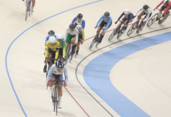 San Juan, Argentina.- In the photos taken on June 15, 2023, athletes compete in the Pan American Track Cycling Championship at the new Vicente Alejo Chancay Velodrome, in Pocito, which was enabled for the development of the competition in which they participate. 190 runners from 19 countries. 6,000 fans watch the women's and men's competitions that take place on its wooden track.