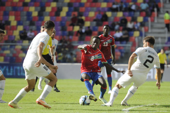 Santiago del Estero, Argentina.- In the photos taken on June 1, 2023, during the match between Uruguay and Gambia for the round of 16 of the U-20 World Cup at the Madre de Ciudades stadium in Santiago del Estero (north). Uruguay beat Gambia 1-0 with Anderson Duarte's goal (65) and advanced to the quarterfinals of the ecumenical tournament, where they will face the United States.