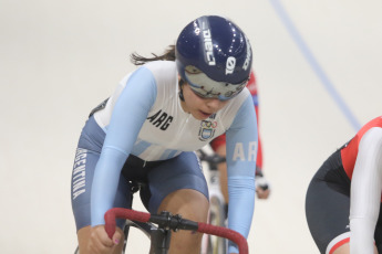 San Juan, Argentina.- In the photos taken on June 15, 2023, athletes compete in the Pan American Track Cycling Championship at the new Vicente Alejo Chancay Velodrome, in Pocito, which was enabled for the development of the competition in which they participate. 190 runners from 19 countries. 6,000 fans watch the women's and men's competitions that take place on its wooden track.