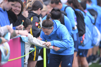 Auckland, New Zealand.- In the photos taken on July 18, 2023, the players of the Argentine National Team during their first open training session at Michael Ave's Reserve in Ellerslie, in Auckland. The Italian National Team is Argentina's first rival. After a great football crisis, the European team is recovering the level of its golden age and that is what those led by Germán Portanova will have to face.