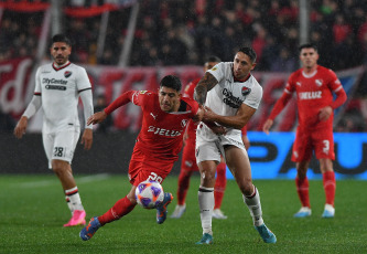 Buenos Aires, Argentina.- In the photos taken on July 11, 2023, during the match between Independiental and Newell's at the Libertadores de América Stadium, closing date 24 of the Professional League. Independiente lost 2-0 with Newell's and failed to leave the bottom of the Argentine Professional League table.