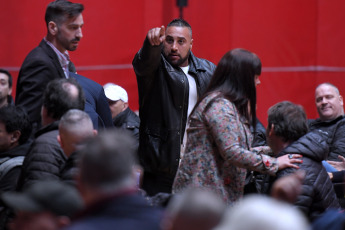 Buenos Aires, Argentina.- En las fotos tomadas el 6 de julio del 2024, durante la Asamblea de Representantes del Club Independiente, donde Néstor Grindetti fue elegido como presidente y ocupará el cargo hasta 2026. La Asamblea determinó que el dirigente de 68 años, que también es precandidato a Gobernador de la Provincia de Buenos Aires por el espacio Juntos por el Cambio, en la lista que encabeza Patricia Bullrich, seguirá desempeñándose en el cargo que ocupaba de forma provisoria.