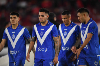 Buenos Aires, Argentina.- In the photos taken on July 30, 2023, during the match between Huracán and Vélez for the 27th. and last date of the Professional Football League at the Tomás Adolfo Ducó stadium. Huracán defeated Vélez Sarsfield 1-0 at home. After the match, the Uruguayan defender of Liniers, Diego Godín, announced his retirement from football.