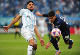 Tucumán, Argentina.- En las fotos tomadas el 23 de julio de 2023, durante el partido entre Independiente y Atlético Tucumán en el Estadio Monumental Presidente José Fierro en un encuentro por la fecha 26 de la Liga Profesional de Fútbol (LPF). Independiente perdió 1-0 con Atlético Tucumán. Marcelo Estigarribia marcó de penal en el primer tiempo.