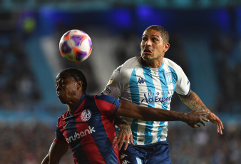 Buenos Aires, Argentina.- En las fotos tomadas el 5 de julio del 2023, durante el partido entre San Lorenzo y Racing por el título de la Liga Profesional Argentina en el Cilindro de Avellaneda. San Lorenzo empató 1-1 con Racing en un duelo polémico, con un expulsado por lado, reclamos de penales no sancionados y un empate que dejó a los de Boedo sin chances de pelearle el título a River.