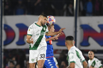 Buenos Aires, Argentina.- In the photos taken on July 5, 2023, during the match between Banfield and Tigre at the Estadio Monumental de Victoria (José Dellagiovanna) for the Argentine Professional League. Banfield beat Tigre 2-1 with a brace from Bisanz, while Luciatti got discount and was then sent off.