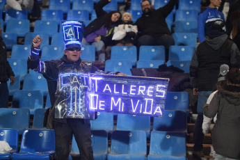 Mendoza, Argentina.- En las fotos tomadas el 20 de julio del 2023, durante el partido entre River Plate y Talleres por los 16avos de la Copa Argentina en el Estadio Malvinas Argentina. River Plate quedó eliminado en los 16avos de final de la Copa Argentina tras caer 1 a 0 con Talleres de Córdoba, que se impuso por el tanto de Rodrigo Garro a los 42 minutos del primer tiempo. El Millonario, que venía de obtener el título de la Liga Profesional el último sábado, es la tercera vez que queda eliminado en esta instancia de la Copa.