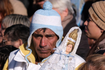 Corrientes, Argentina.- In the photos taken on July 16, 2023, the nautical procession was carried out along the Paraná River, which includes the meeting of the images of the virgins of Itatí with that of Caacupé, from Paraguay, in the frame of the 123rd anniversary of the pontifical coronation of the Virgin of Itatí. More than 300,000 people participated in the event with the motto “With María de Itatí, we learn to listen, discern and mission”. Itatí comes from the Guarani words "itá morotí", which means "stone tip" and its abbreviation gives rise to the name.