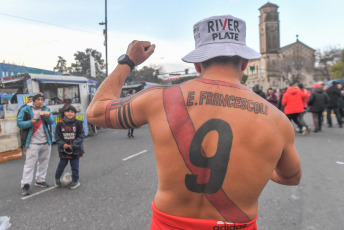 Buenos Aires, Argentina.- En las fotos tomadas el 15 de julio del 2023, River Plate celebra su inminente consagración en la Liga Profesional de Fútbol (LPF) tras el partido con Estudiantes de La Plata en el Monumental. River Plate venció a Estudiantes de La Plata por 3 a 1 y se coronó campeón de la Liga Profesional de Fútbol con dos fechas de anticipación, acompañado por 86.000 fervorosos hinchas que vivieron una fiesta completa en el Monumental.