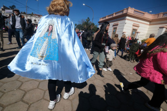 Corrientes, Argentina.- In the photos taken on July 16, 2023, the nautical procession was carried out along the Paraná River, which includes the meeting of the images of the virgins of Itatí with that of Caacupé, from Paraguay, in the frame of the 123rd anniversary of the pontifical coronation of the Virgin of Itatí. More than 300,000 people participated in the event with the motto “With María de Itatí, we learn to listen, discern and mission”. Itatí comes from the Guarani words "itá morotí", which means "stone tip" and its abbreviation gives rise to the name.