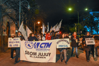 Jujuy, Argentina.- In the photos taken on July 18, 2023, union spaces, indigenous peoples, social and human rights organizations from Jujuy made a new torchlight march in the capital under the slogan "up with rights, down with reform", which frames the sustained protests against the modifications in the local Magna Carta promoted by Governor Gerardo Morales.