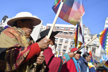 Buenos Aires, Argentina.- In the photos taken on August 8, 2023, the Third Malón de la Paz, maintains a vigil in front of the Buenos Aires Courts against the constitutional reform in Jujuy. Indigenous communities from the province of Jujuy, in northern Argentina, demonstrate in Buenos Aires amid a turbulent political climate in Jujuy after the approval of a constitutional reform, promoted by Governor Gerardo Morales, which according to his detractors, criminalizes the right to protest and curtails indigenous land rights in the midst of exploitation plans to obtain lithium.