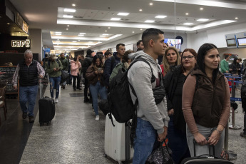 Buenos Aires, Argentina.- In the photos taken on August 17, 2023, it shows the Jorge Newbery Airport in the midst of flight delays due to the intense storm that affected the city of Buenos Aires and its surroundings. There were more than 80 delayed flights and twenty cancellations. In addition, as officially reported, other planes were diverted to alternative airports due to the impossibility of landing due to the storm.