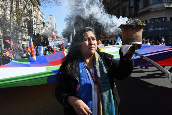 Buenos Aires, Argentina.- In the photos taken on July 1, 2023, indigenous peoples members of the "Third Malón de la Paz" arrived in the city of Buenos Aires after a week of caravan from Jujuy in defense of their territories and resources natural and against the constitutional reform approved by the impulse of the governor and pre-candidate for vice president Gerardo Morales.