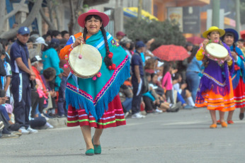 Jujuy, Argentina.- En las fotos tomadas el 23 de agosto del 2023, durante la conmemoración del Éxodo Jujeño de 1812 con actos que exaltaron la heroicidad de su pueblo. La fecha, conmemora el accionar del pueblo jujeño que recibió la orden de abandonar sus hogares, sus pertenencias y dejar tierra arrasada al enemigo.