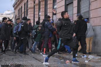 Buenos Aires, Argentina.- In the photos taken on August 10, 2023, it shows the incidents that occurred by a group of passengers affected by the delays in the midst of the protests on the Roca Train tracks. The outage affected service at the Constitución station, causing chaos there. Train users began to gather in the vicinity and several of them vented their anger against the facilities, throwing blunt objects.