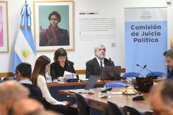 Buenos Aires, Argentina.- En las fotos tomadas el 8 de agosto del 2023, durante el juicio político a la Corte Suprema en Diputados. Las autoridades de la Comisión de Juicio Político de la Cámara de Diputados presentarán una nota ante la Corte Suprema para que adopte “medidas disciplinarias” contra Silvio Robles por considerar que actuó como “testigo reticente” la semana pasada al negarse a contestar casi todas las preguntas que le hicieron durante cerca de cuatro horas.