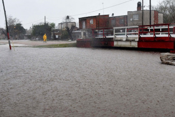 Buenos Aires, Argentina.- In the photos taken on August 18, 2023, it shows the areas affected by severe rains and winds that affected a good part of the southern GBA in Argentina and other areas of the metropolitan area since early Thursday morning. The heavy rains caused the suspension of classes and several people had to be evacuated and transferred to shelter centers. In some areas, 158 millimeters fell, after more than six months without heavy rain. According to official information, there were 1,300 families affected and 175 evacuees.