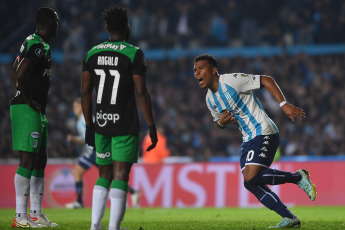 Buenos Aires, Argentina.- In the photos taken on August 10, 2023, during the match between Racing Club and Atlético Nacional at the Presidente Perón stadium for the second leg of the Copa Libertadores de América round of 16. The Argentine Racing qualified for the quarterfinals of the Copa Libertadores 2023 by beating the Colombian Atlético Nacional 3-0 (partial 1-0).