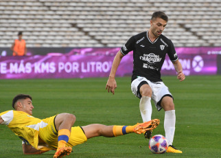 Córdoba, Argentina.- In the photos taken on August 2, 2023, during the match between Rosario Central and Chaco For Ever at the Mario Alberto Kempes Stadium, for the round of 16. final of the Argentine Cup. Rosario Central, who dominated the match and arrived on more occasions, lost 1-0 to Chaco For Ever. The goal was scored by Jonathan Dellarossa at 43 minutes of the second half.