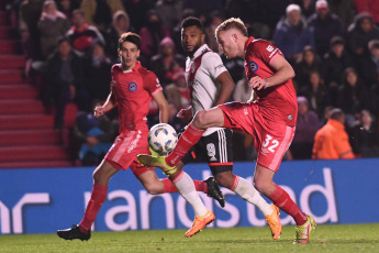 Buenos Aires, Argentina.- En las fotos tomadas el 20 de agosto del 2023, durante el partido entre Argentinos Juniors y River Plate por la primera fecha de la Copa de la Liga Profesional. Argentinos Juniors venció al último campeón del fútbol argentino por 3 a 2, los goles decisivos de Marco Di Cesare y un doblete de Luciano Gondou, aseguraron el triunfo para los locales en este enfrentamiento.