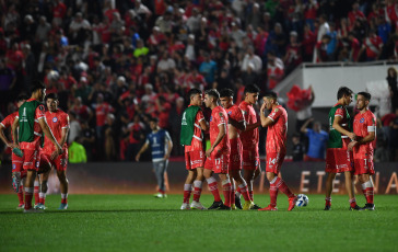 Buenos Aires, Argentina.- In the photos taken on August 1, 2023, during the match between Argentinos Juniors and Fluminense of Brazil in a first leg of the round of 16 of the Copa Libertadores de América at the Diego Armando Maradona stadium. The match ended 1-1, so it will be decided in Rio de Janeiro next Tuesday.