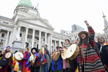 Buenos Aires, Argentina.- In the photos taken on August 9, 2023, representatives of 400 indigenous communities continue camping in front of the Supreme Court of Justice awaiting the ruling on the violence in Jujuy. Less than a week before the Open, Simultaneous and Mandatory Primary (Paso) elections, indigenous people from Argentina demand that the reform of Jujuy's Magna Carta imposed by Governor Gerardo Morales be declared unconstitutional.