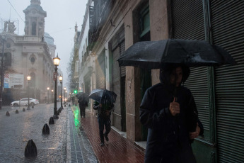 Buenos Aires, Argentina.- In the photos taken on August 18, 2023, it shows the areas affected by severe rains and winds that affected a good part of the southern GBA in Argentina and other areas of the metropolitan area since early Thursday morning. The heavy rains caused the suspension of classes and several people had to be evacuated and transferred to shelter centers. In some areas, 158 millimeters fell, after more than six months without heavy rain. According to official information, there were 1,300 families affected and 175 evacuees.