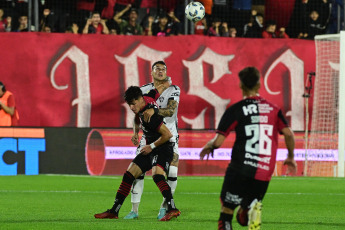 Rosario, Argentina.- In the photos taken on August 21, 2023, during the match between Newell's and Central Córdoba de Santiago del Estero for date 1 of Zone B of the 2023 Professional League Cup at the Marcelo Bielsa stadium. Newell's beat Central Córdoba 2-0 with goals from Gustavo Damián Canto (against) and Brian Nicolás Aguirre.